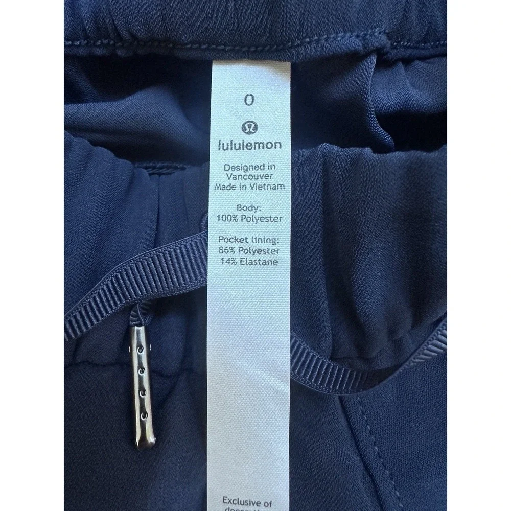 Lululemon Dark Navy Synch Waist Casual Pants Women Size 0